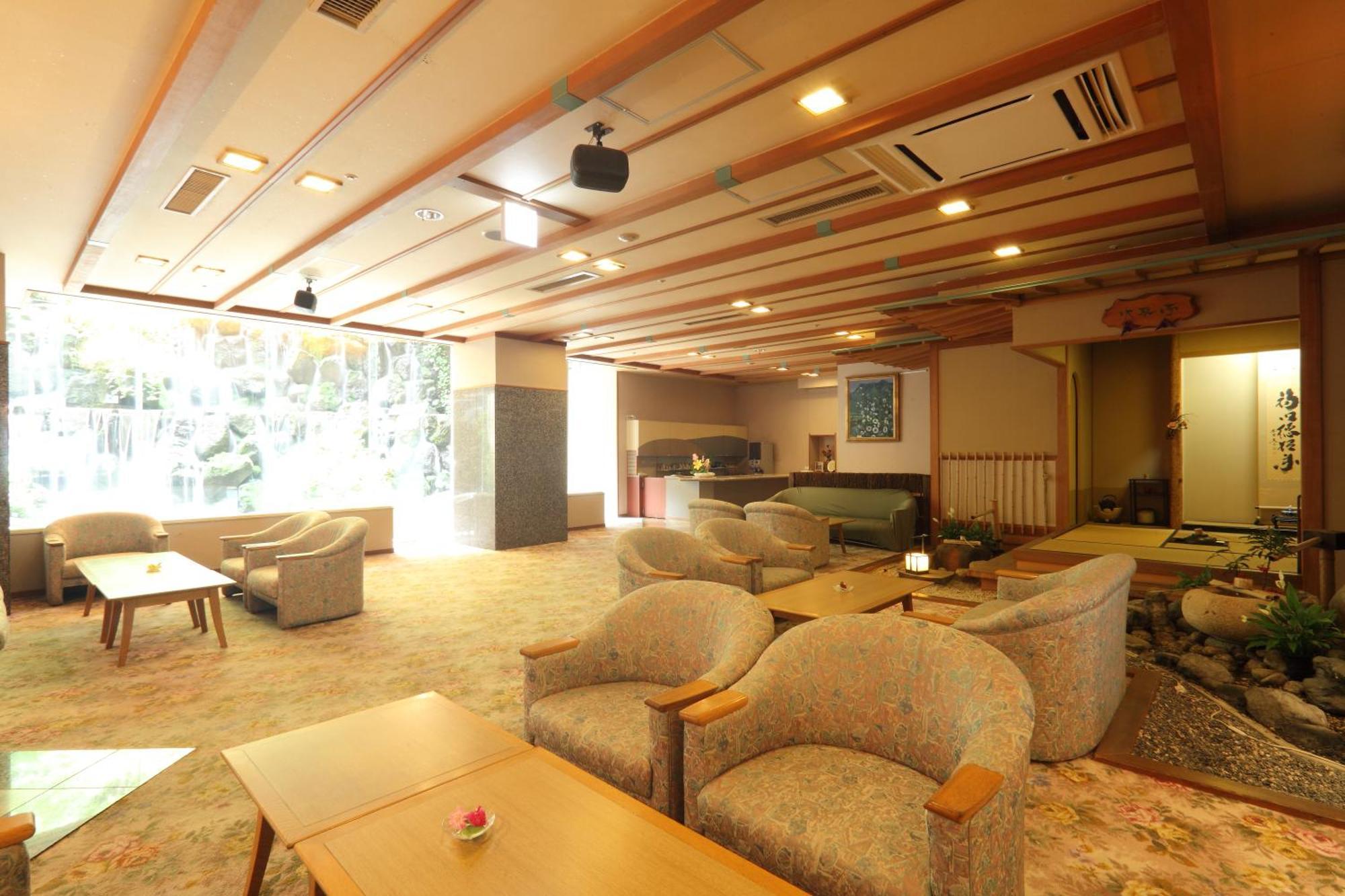 Futaba 4* Yuzawa (Niigata)